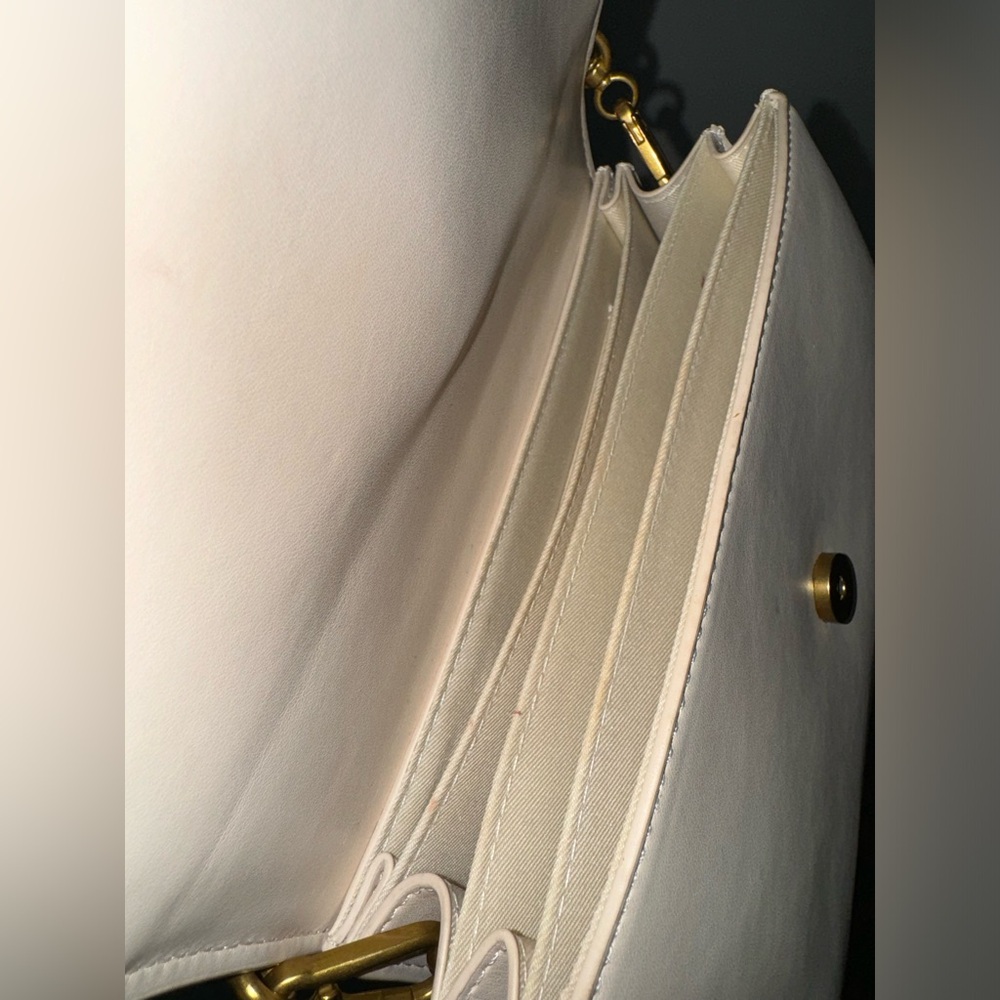 Creamy Withe Square Bag . Adjustable Chain And/Or… - image 3